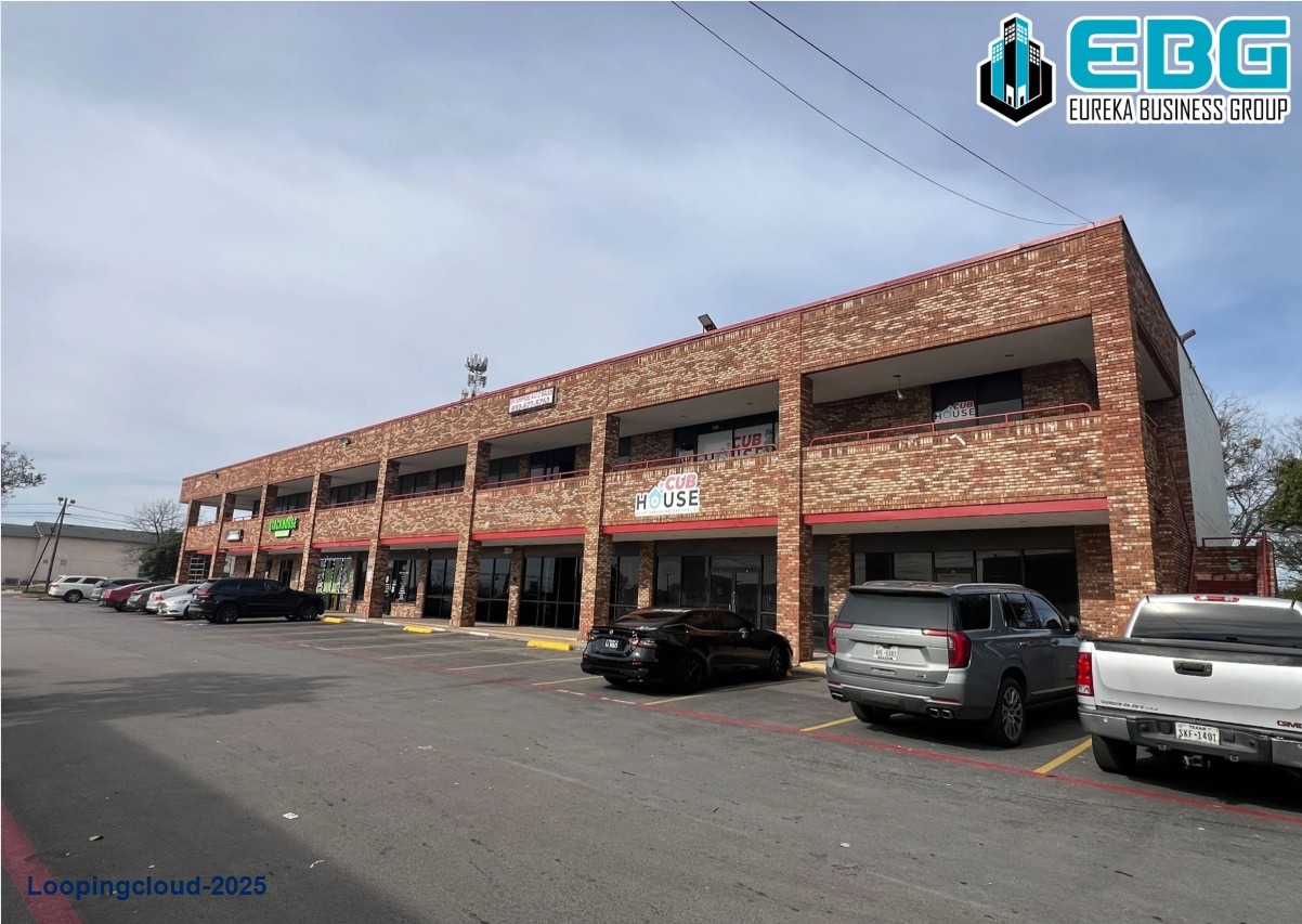 Idlewild Shopping Center: 3215 W. Pleasant Run Dr. Lancaster, TX