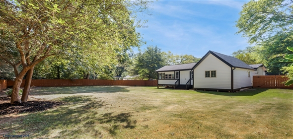 675 Inglewood Drive SE Smyrna Georgia, 30080 | Stunning Mid-Century Modern Ranch Farmhouse