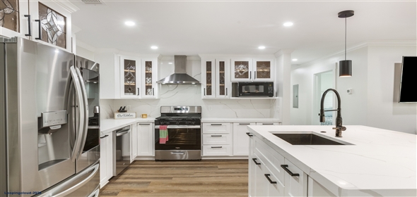 675 Inglewood Drive SE Smyrna Georgia, 30080 | Stunning Mid-Century Modern Ranch Farmhouse