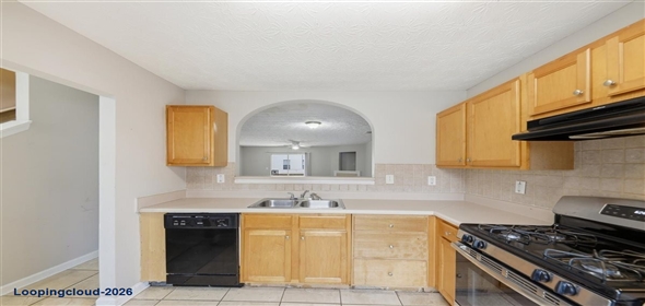 3216 Panthers Trace Decatur Georgia, 30034 | Well-Maintained 2-bed, 2.5-bath Townhome