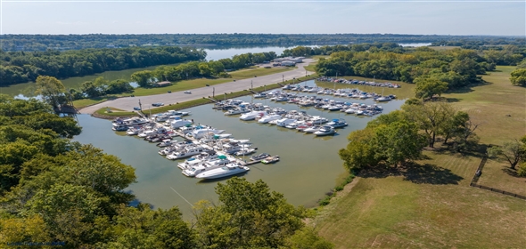 4000 Utica Pike Jeffersonville Indiana, 47130 | Marina with 180 Boat Slips on the Ohio River