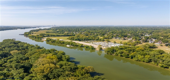 4000 Utica Pike Jeffersonville Indiana, 47130 | Marina with 180 Boat Slips on the Ohio River