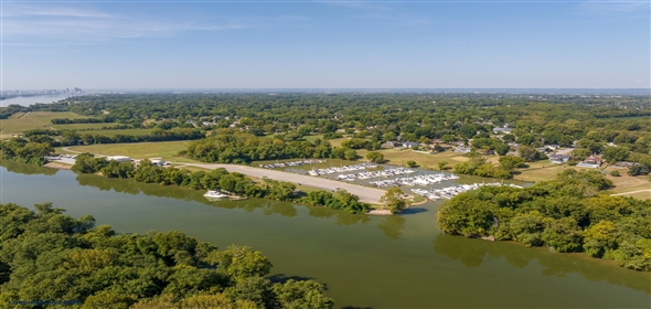 4000 Utica Pike Jeffersonville Indiana, 47130 | Marina with 180 Boat Slips on the Ohio River