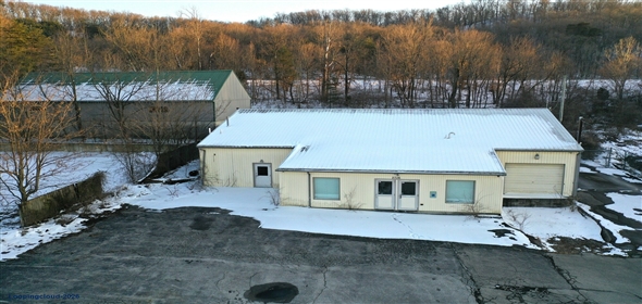 2706 South Park Road Louisville Kentucky, 40219 | Highly Functional Warehouse & Office Space