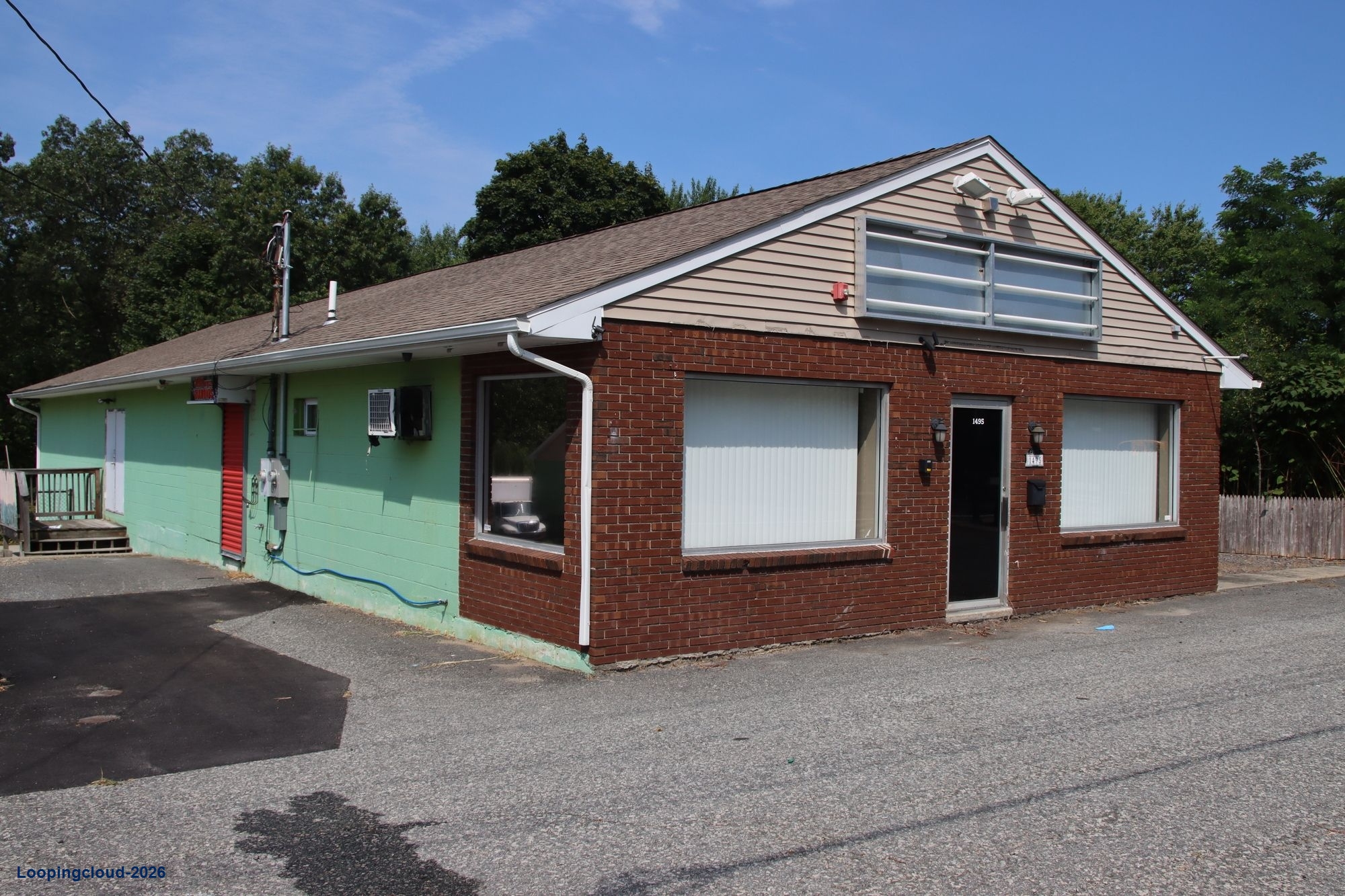 2,700SF Freestanding Commercial Building - NNN Lease