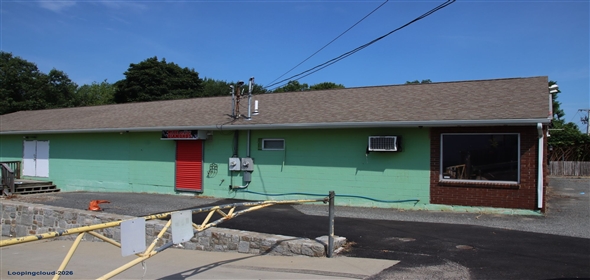 1495 Main St West Warwick Rhode Island, 02893 | 2,700SF Freestanding Commercial Building - NNN Lease