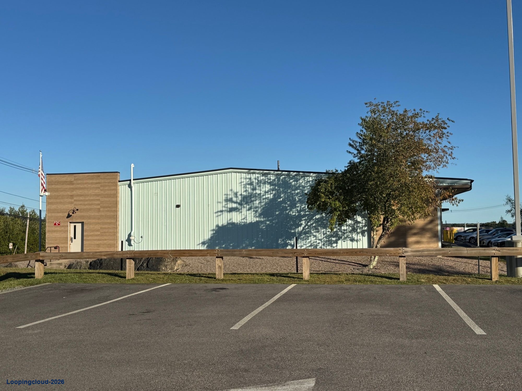 5,802SF NNN Retail/Industrial For Lease