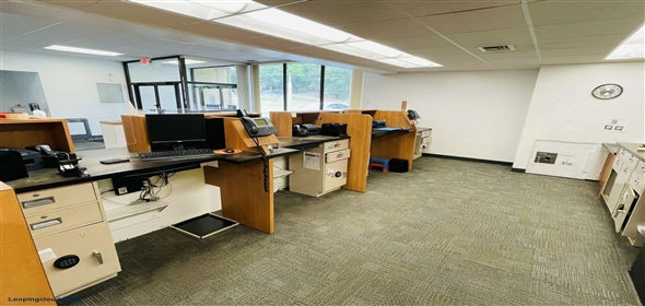 5942 U.S. 60 Ashland Kentucky, 41102 | Turn-key Bank/Office Building on Hwy 60 Ashland KY