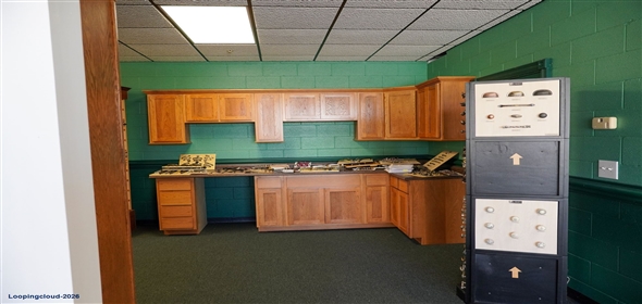 Hodgenville Kentucky, 42748 | Cabinet Manufacturing Business & Real Estate