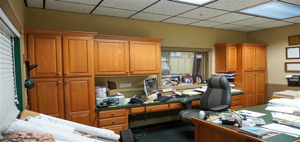 Hodgenville Kentucky, 42748 | Cabinet Manufacturing Business & Real Estate