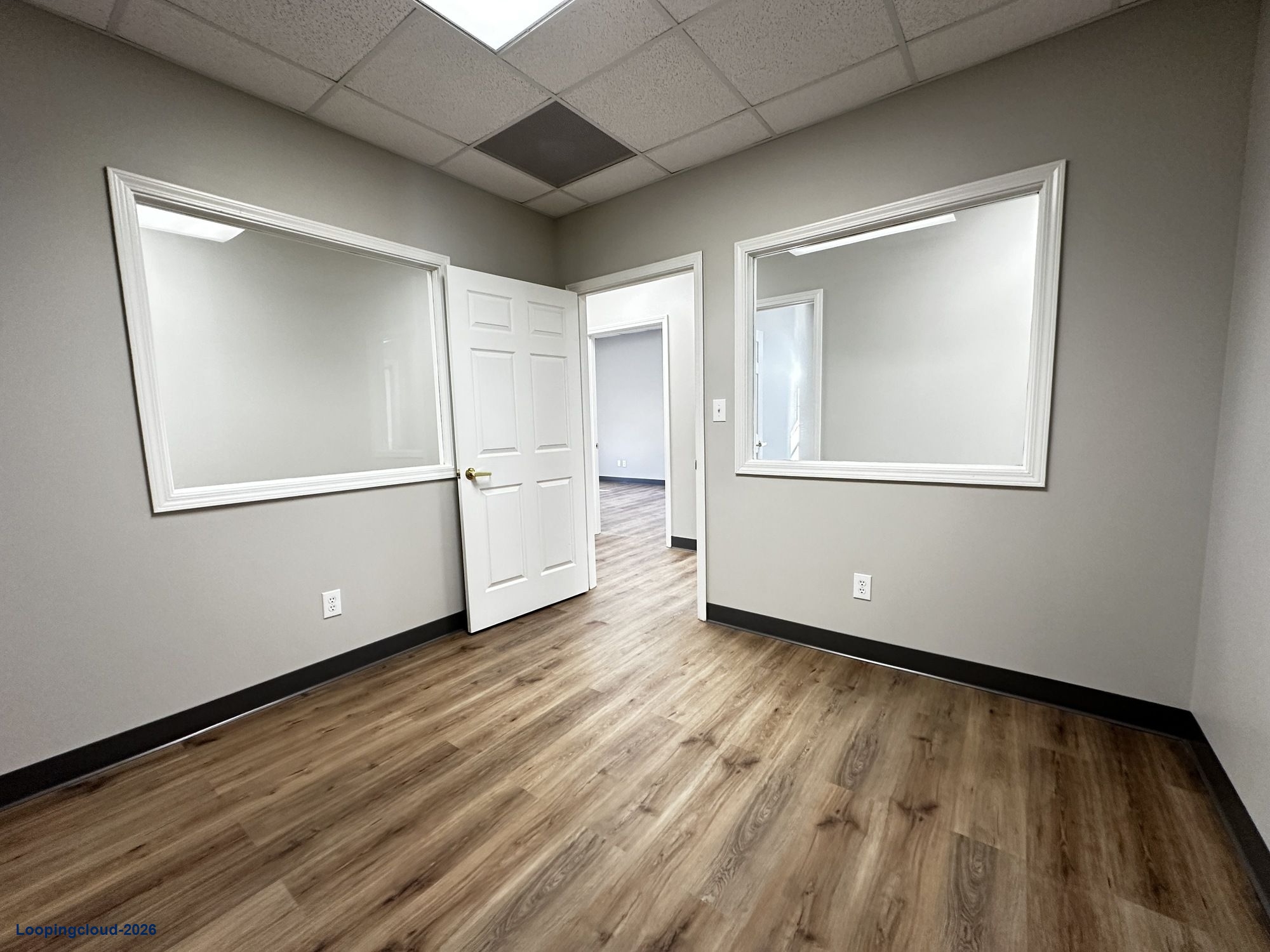 Office for Sale in Louisville Kentucky 40243