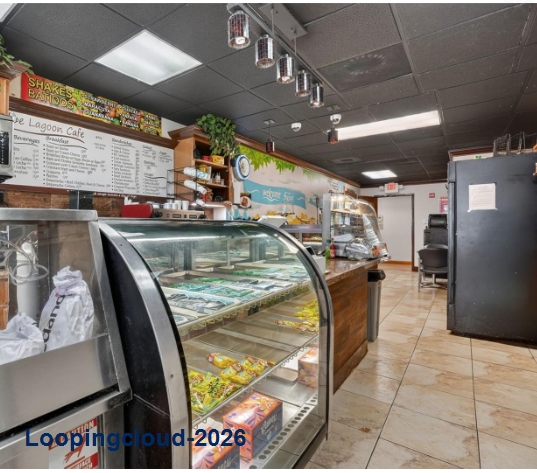 Beautiful Restaurant / Cafeteria
