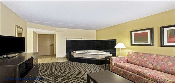 201 E Diamond Drive Salina Kansas, 67401 | La Quinta Inn & Suites I-70 Salina