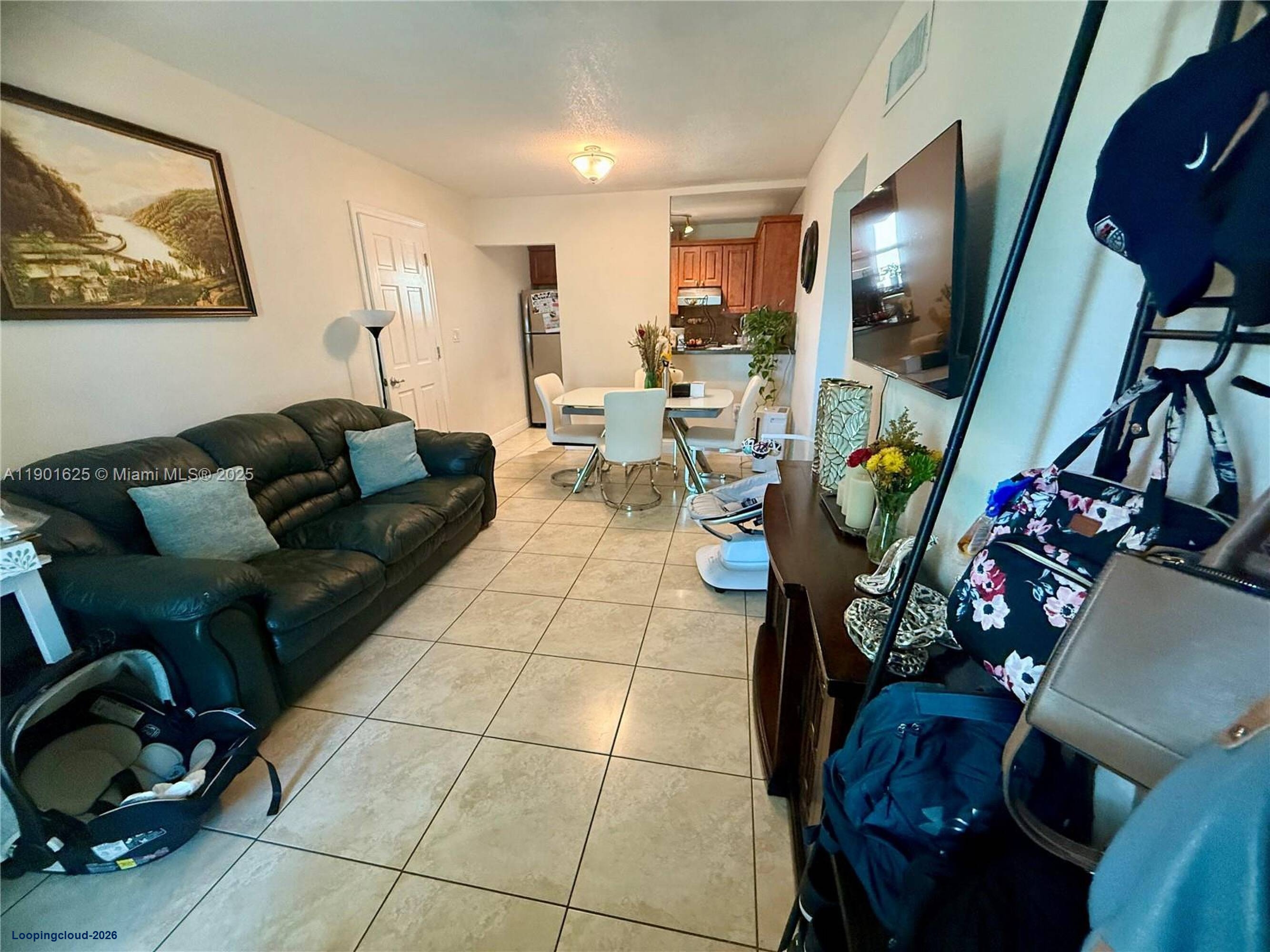 Concrete 4-Plex with Le Jeune Frontage 8/4 with T6-O Zoning