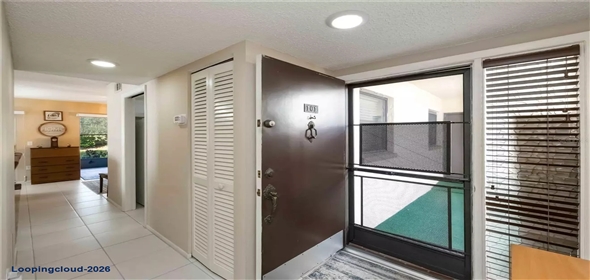 2756 CLUBHOUSE DR #101 Sarasota Florida, 34232 | Exclusive Condominium for Sale