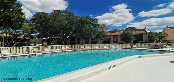 2756 CLUBHOUSE DR #101 Sarasota Florida, 34232 | Exclusive Condominium for Sale