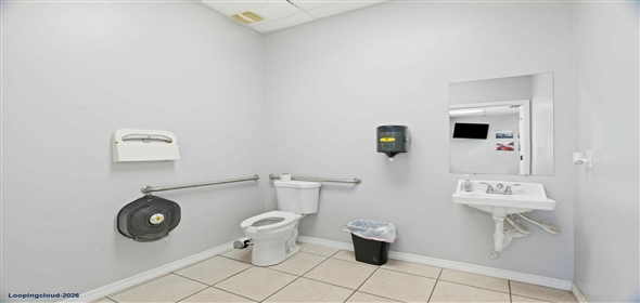 665 Babcock st & 660 S Apollo Blvd Melbourne Florida, 32901 | MELBOURNE AIRPORT RETAIL FOR SALE!