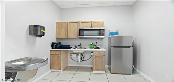 665 Babcock st & 660 S Apollo Blvd Melbourne Florida, 32901 | MELBOURNE AIRPORT RETAIL FOR SALE!