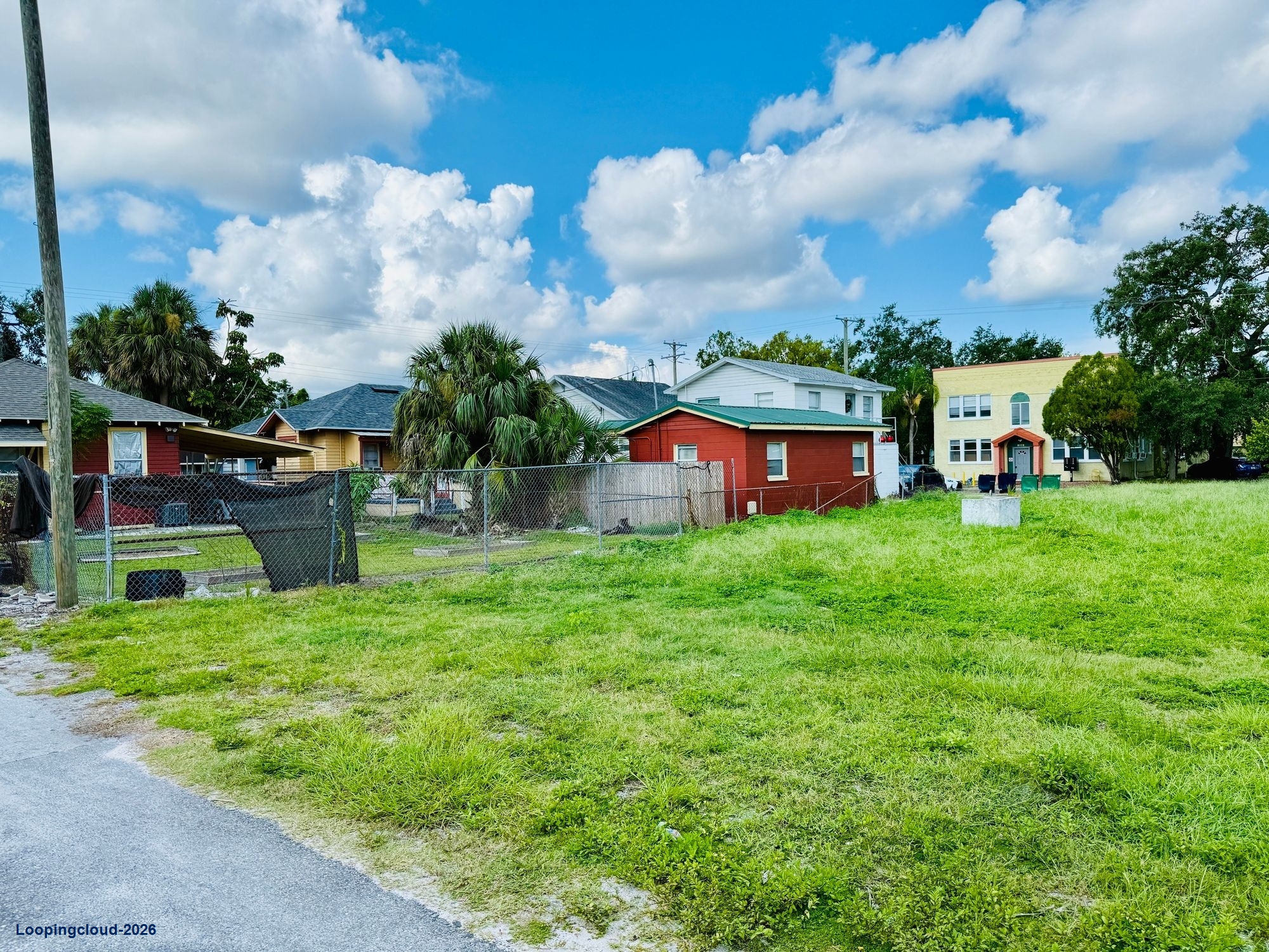 SOUTH TAMPA MULTIFAMILY PARCEL DEVELOPMENT OPPORTUNITY! SELLER FINANCING!)