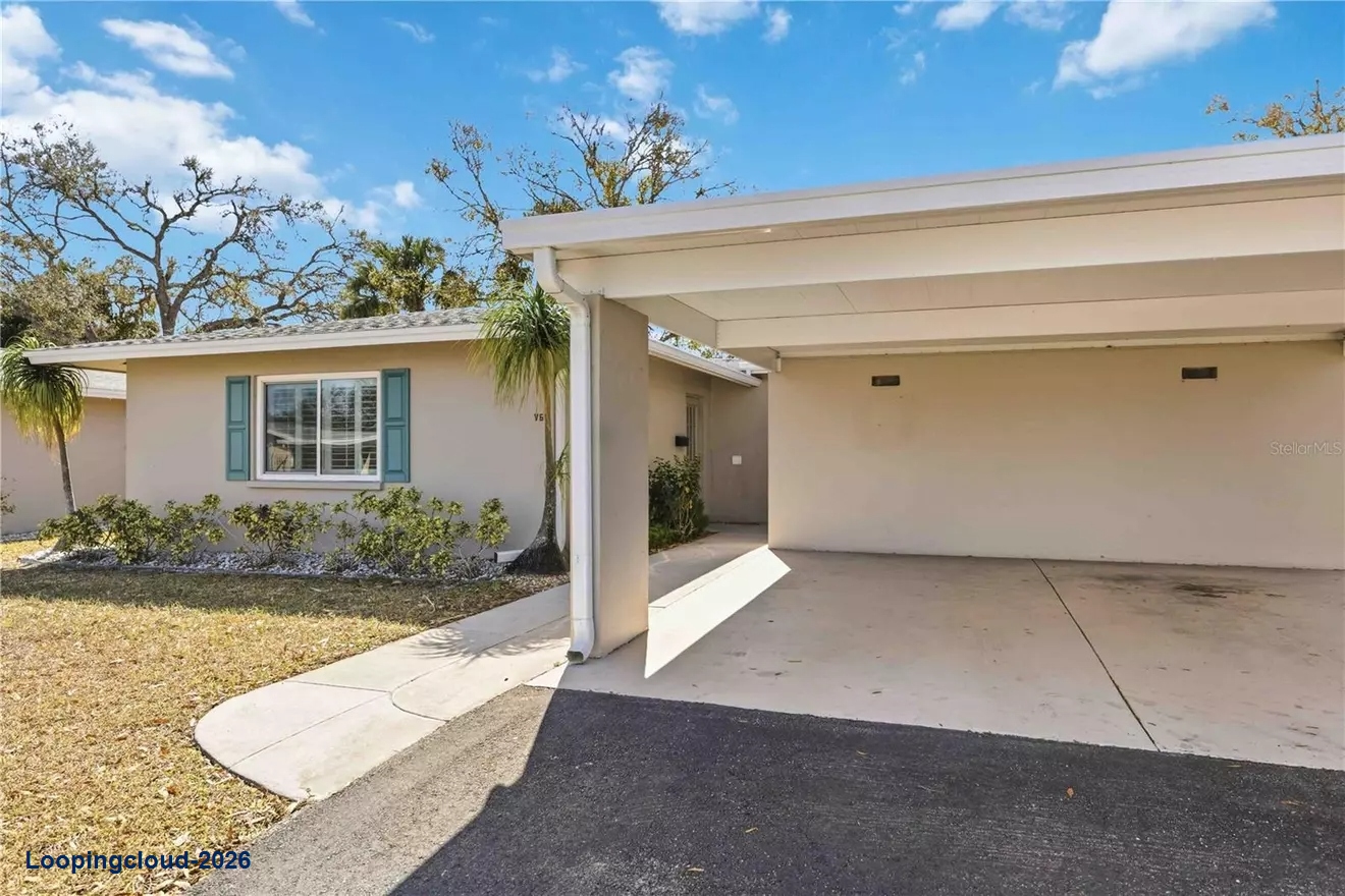 Charming 2 Bedroom, 2 Bath Villa