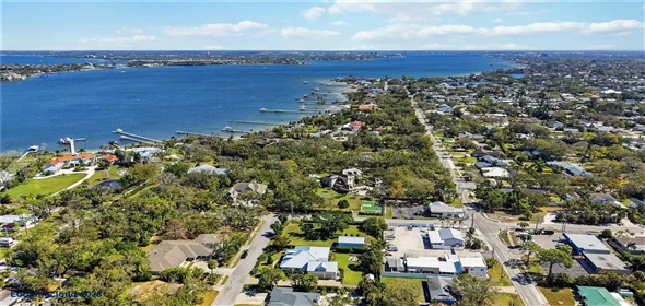 7101 16TH AVE NW Bradenton Florida, 34209 | Single Family Residence