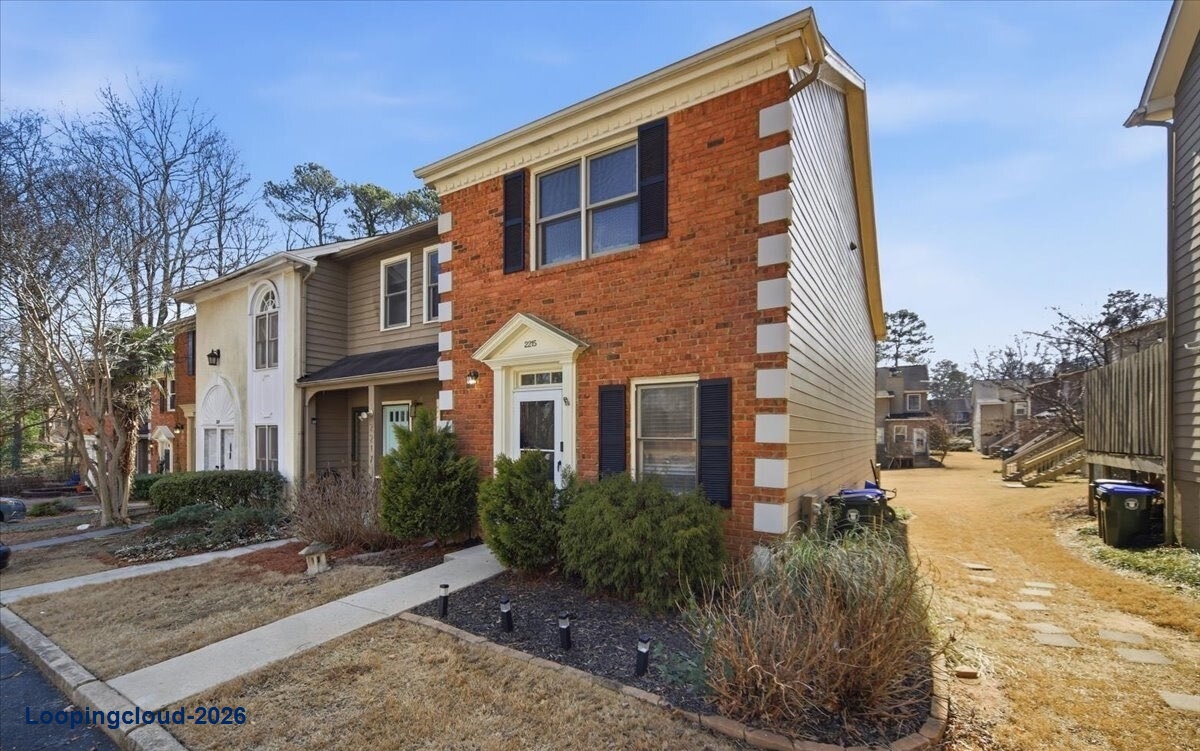 Beautifully Maintained Townhome