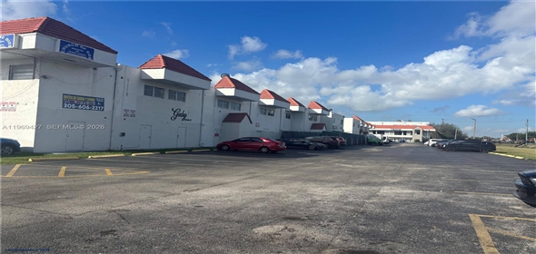10550 NW 77th Ct # 111 Hialeah Florida, 33016 | Beautiful Office for Lease