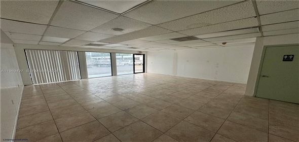 10550 NW 77th Ct # 111 Hialeah Florida, 33016 | Beautiful Office for Lease