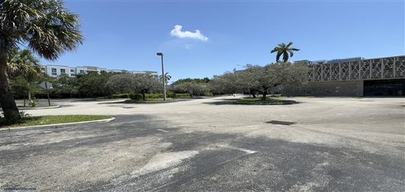 5800 NW 7th Ave Miami Florida, 33127 | Prime Stand-Alone Retail/ Office Opportunity | NW 7th Ave
