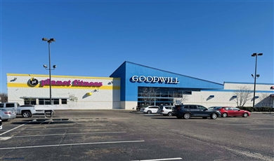 The Market at Riverdale Bend: Premier 157,695 SF Retail Power Center