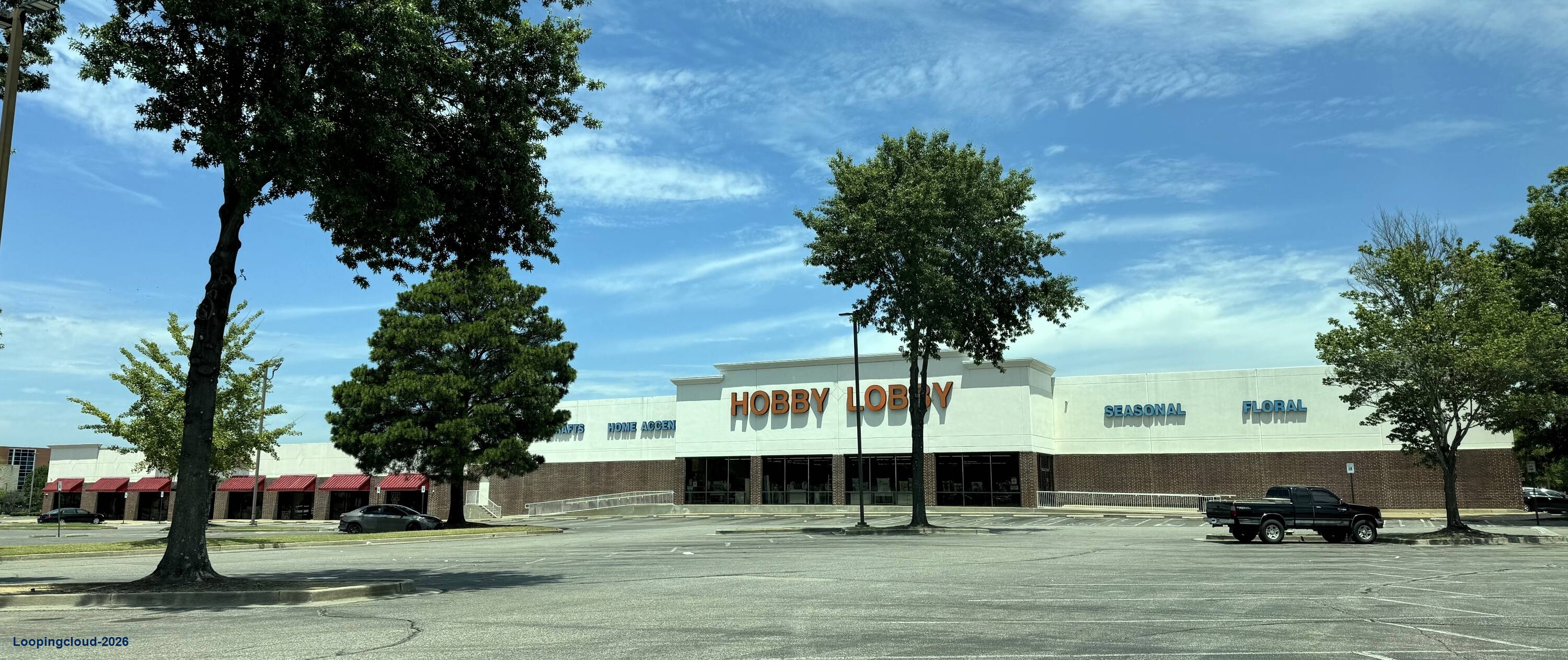 7980 Highway 64 | Wolf Run Plaza, Memphis MSA