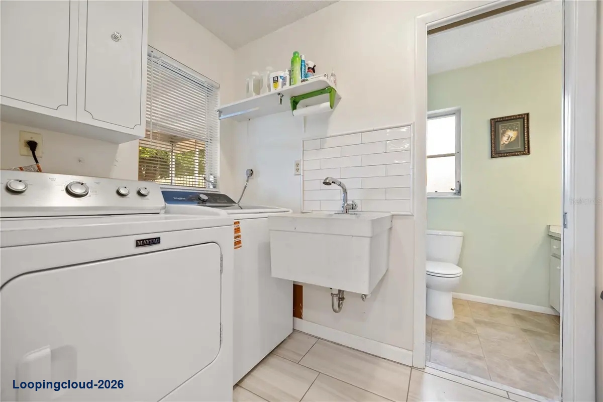 181 SANDHURST DR Venice, FL 34293