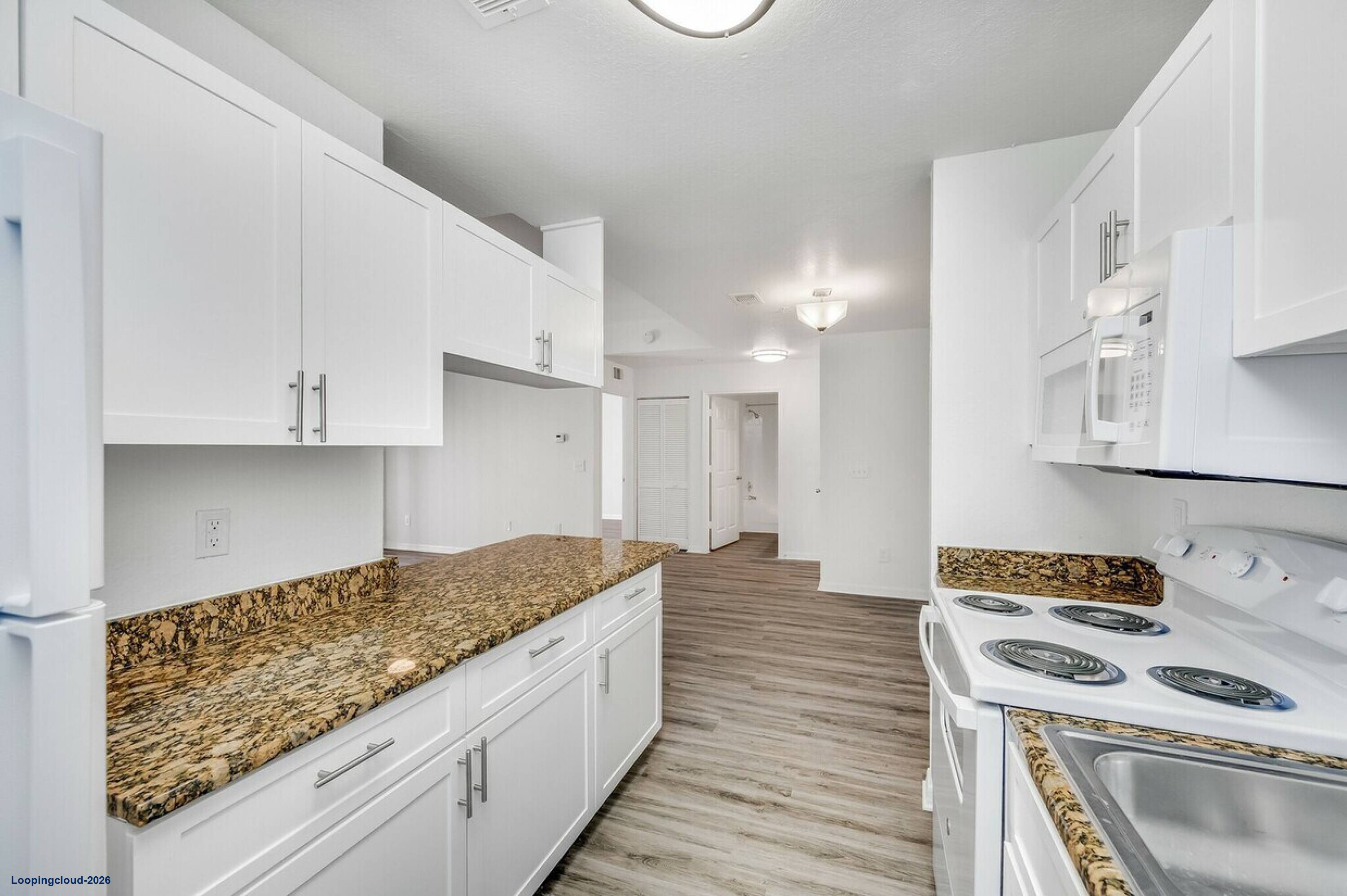 Uptown Palms - Student Housing Candidate -Next to USF