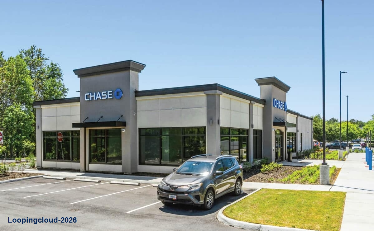 Chase Bank | 2025 Building Reconversion | 15-Yr Absolute NNN GL