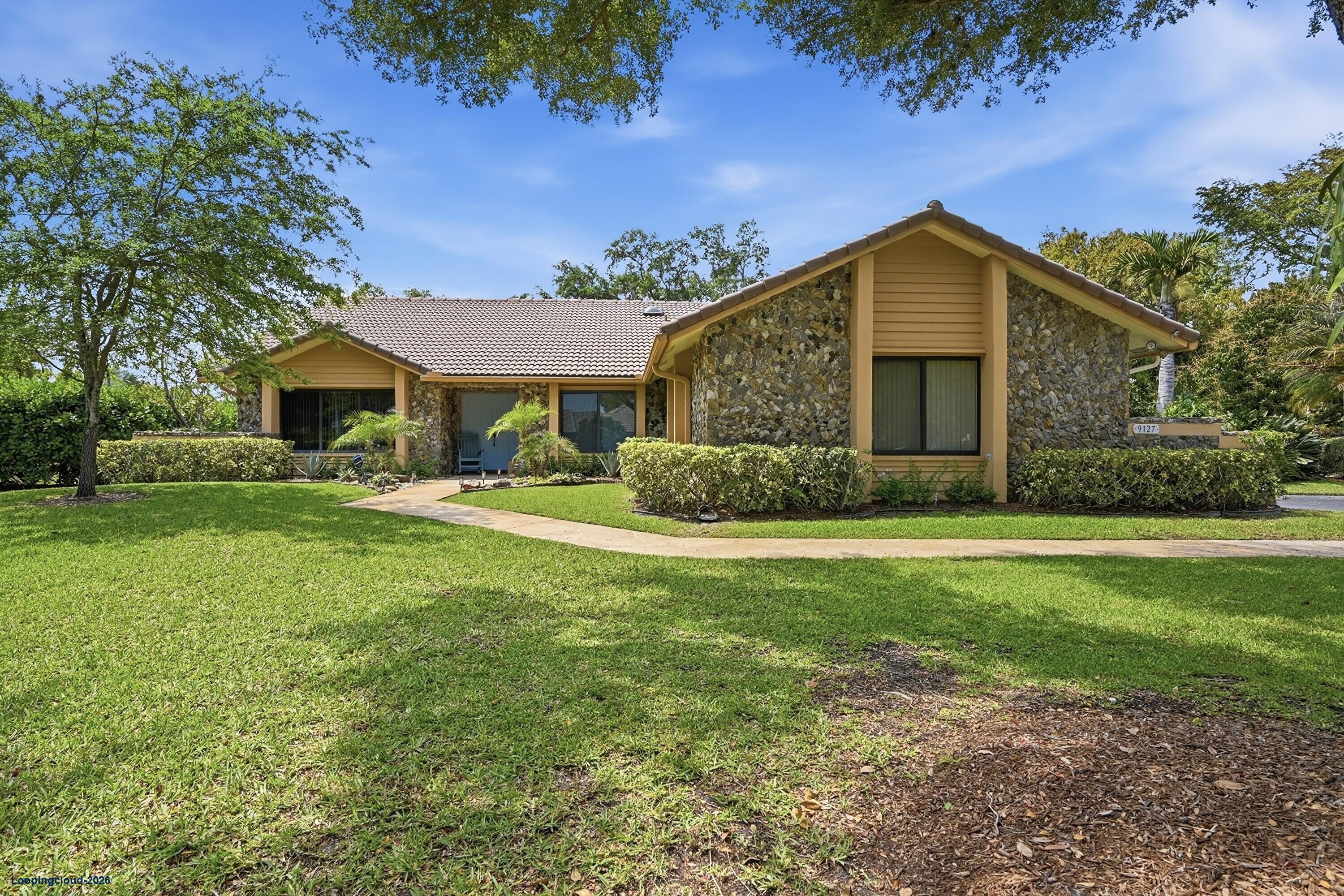 9127 NW 51st Place