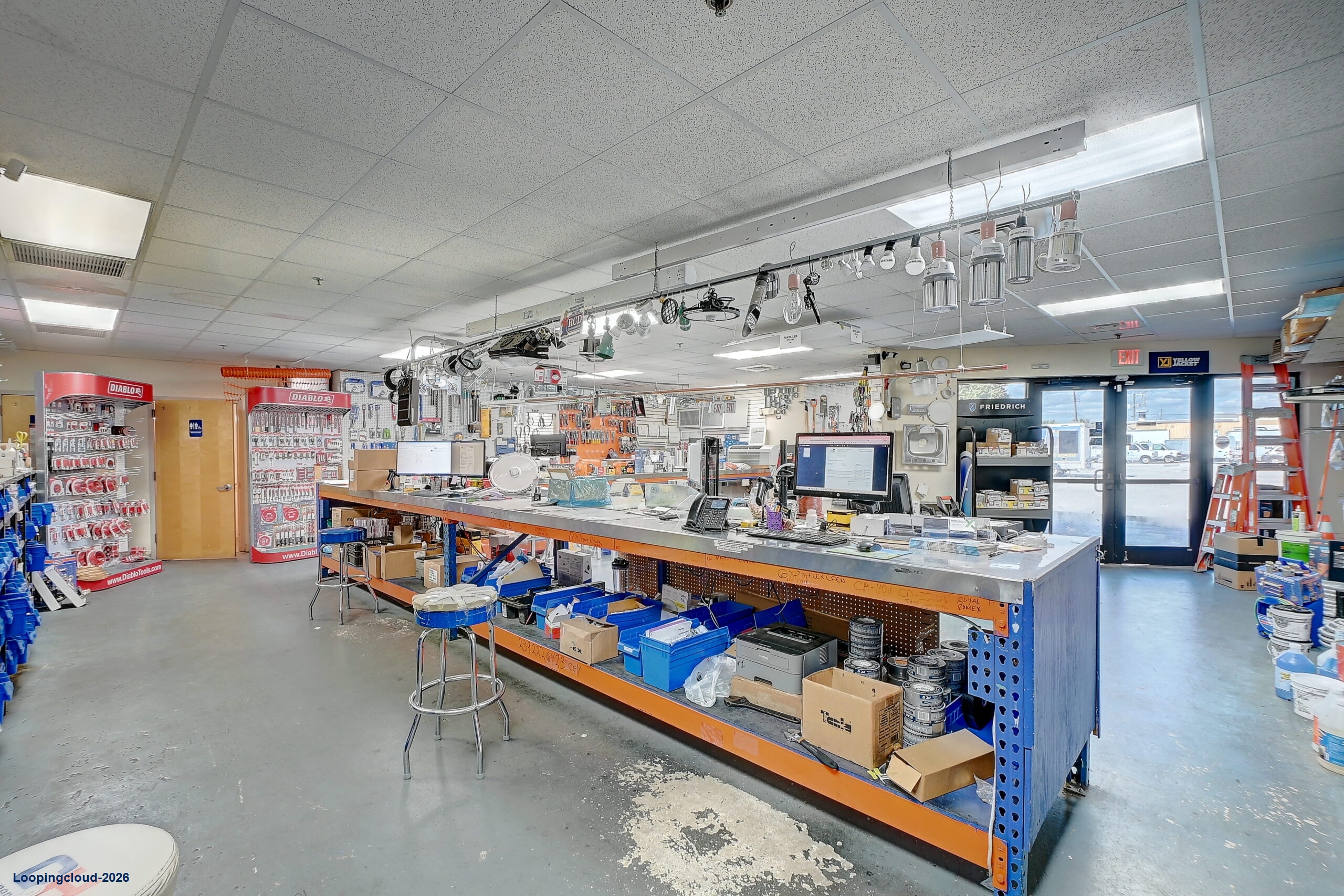 3040 Fowler Street for Lease