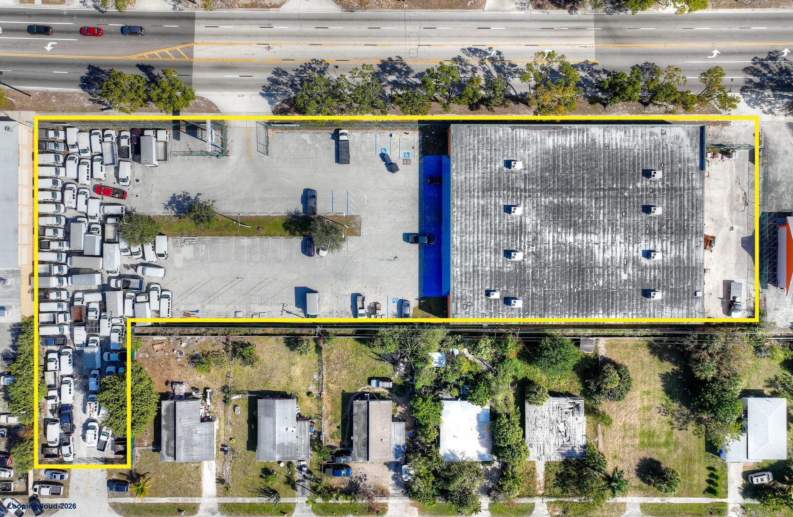 3040 Fowler Street INDUSTRIAL / SHOWROOM FACILITY
