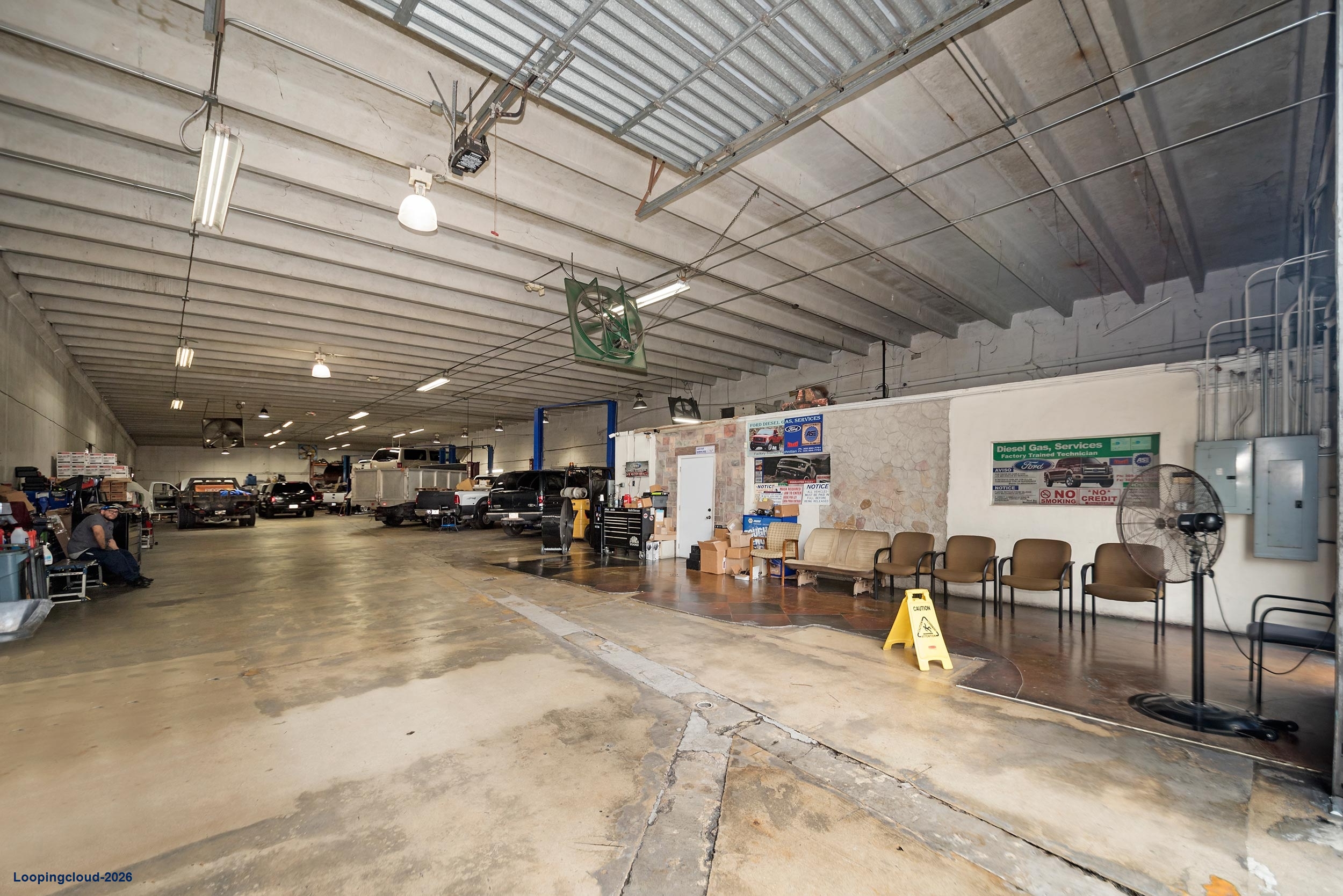 8230 NW 56 St