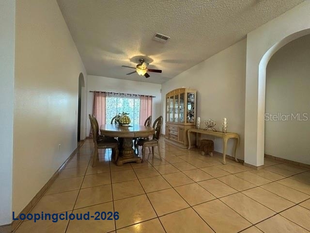 Beautiful 4-Bedroom Home with Open Floor Plan & Screened Lanai in Poinciana, Kissimmee, FL