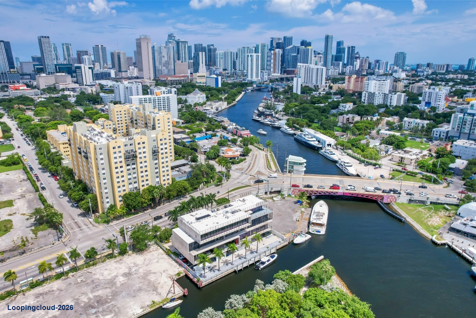 528 NW 7th Ave Miami, FL 33136