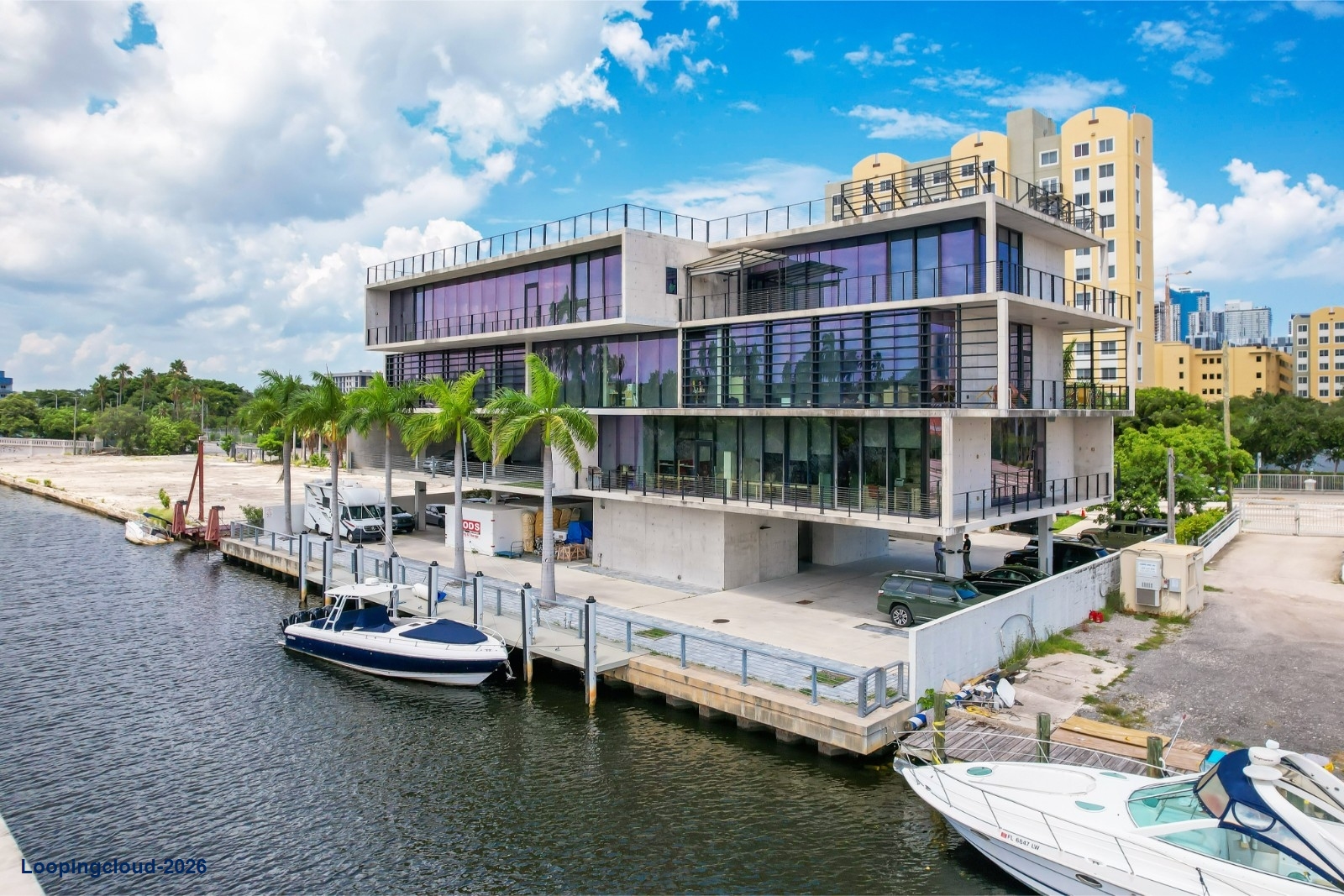 528 NW 7th Ave Miami, FL 33136