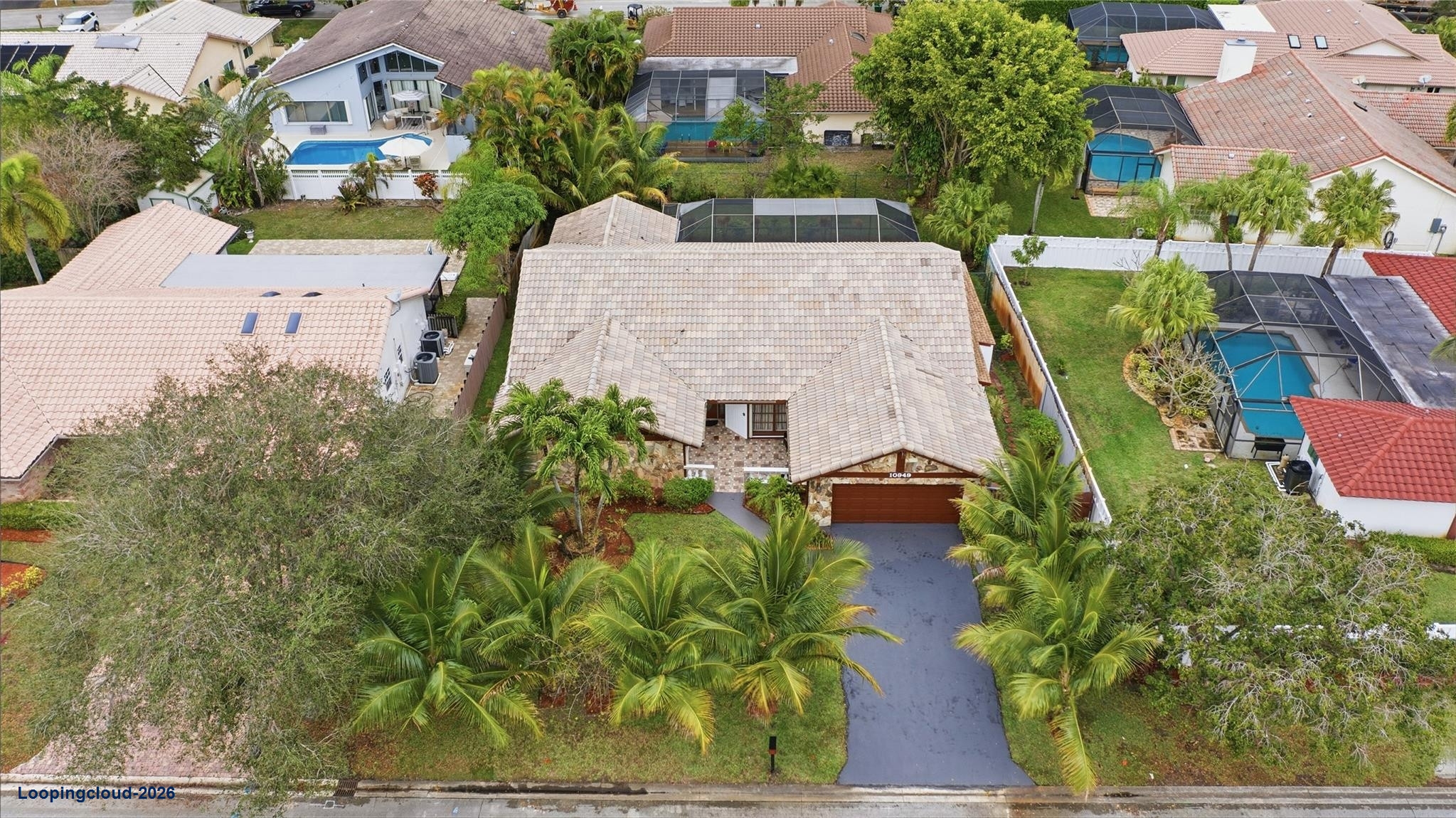 10949 NW 1st Manor