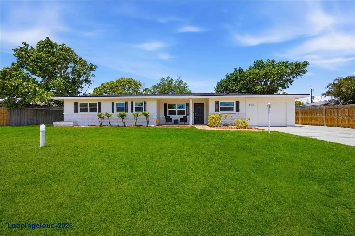 5726 WANETA PL Sarasota, FL 34231