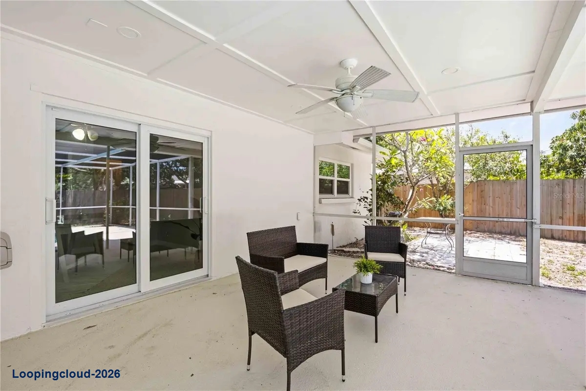 5726 WANETA PL Sarasota, FL 34231