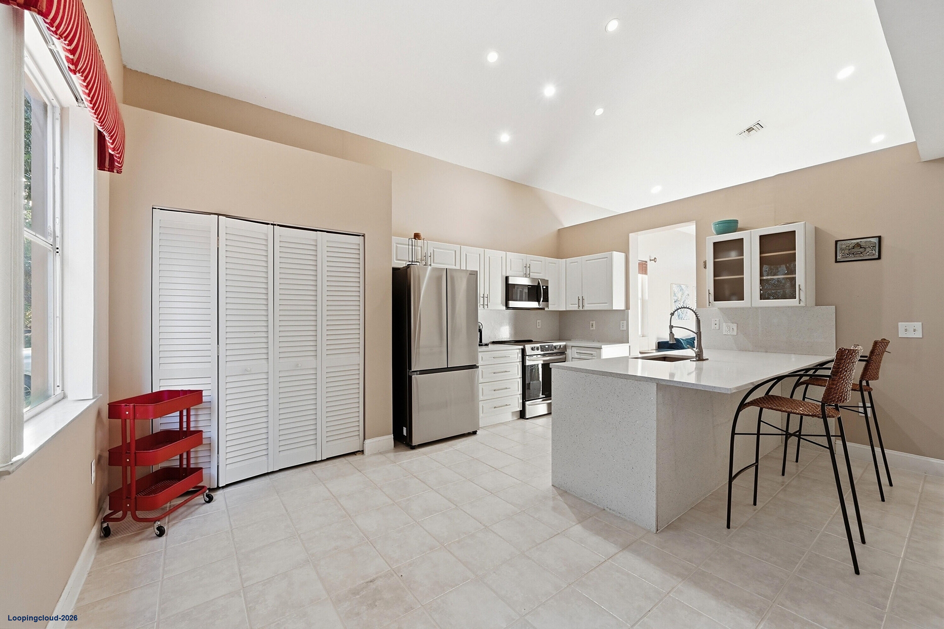 306 NW 115th Way