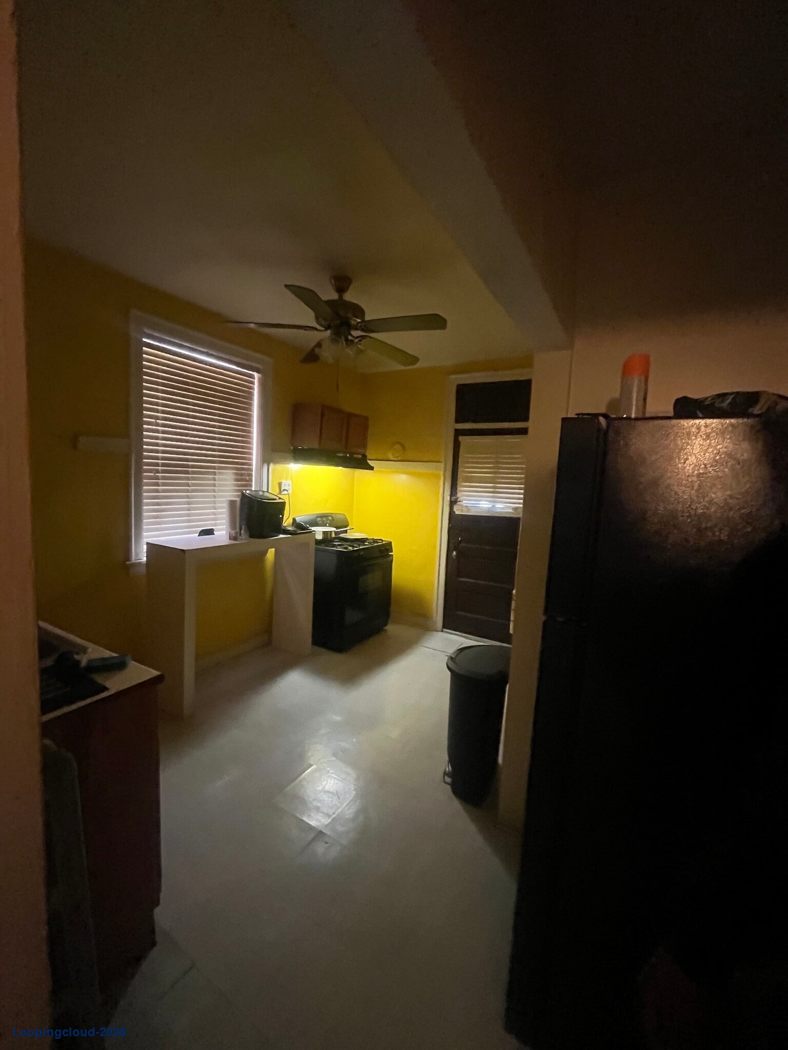 Value-Add 6-Flat Asset – 7951 S Burnham Ave, Chicago, 60617 – $420k