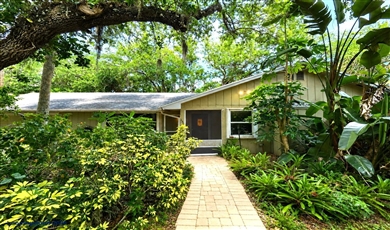 Stuart FL Single-Family Home For Sale: 255 SW Salerno Road, Stuart, FL 34997