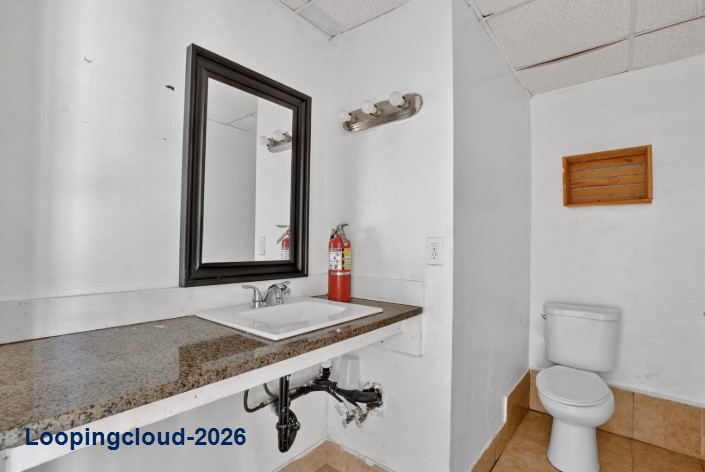 Retail space for lease at 200 SW 57th Ave, Miami