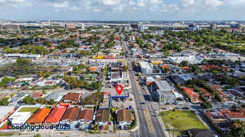 Retail space for lease at 200 SW 57th Ave, Miami