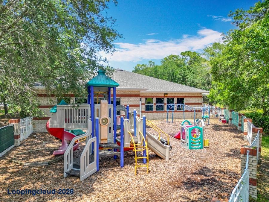 1001 Greenwood Blvd | Flexible Executive Office & Daycare Space for Lease in Lake Mary